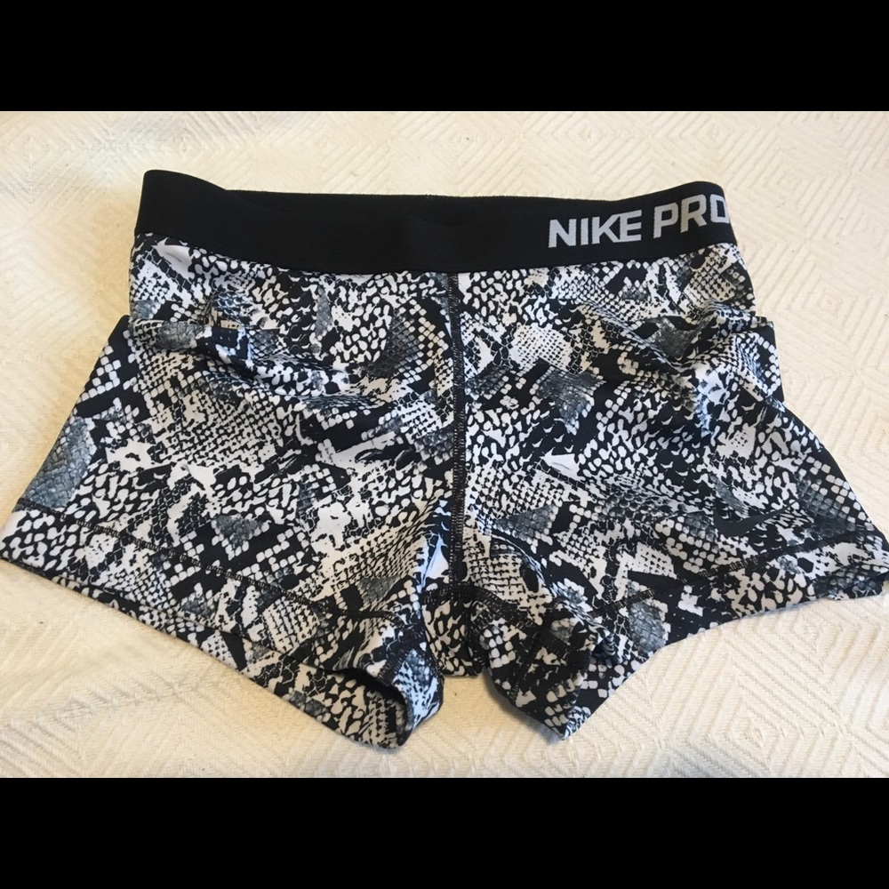 Nike Pro Dri-fit 3” athletics shorts